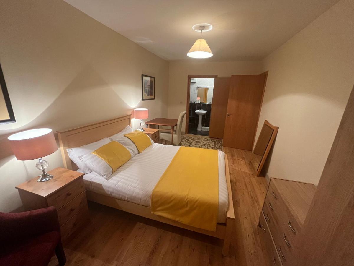 Elegant Rooms And Suites In Knock Нок Екстер'єр фото