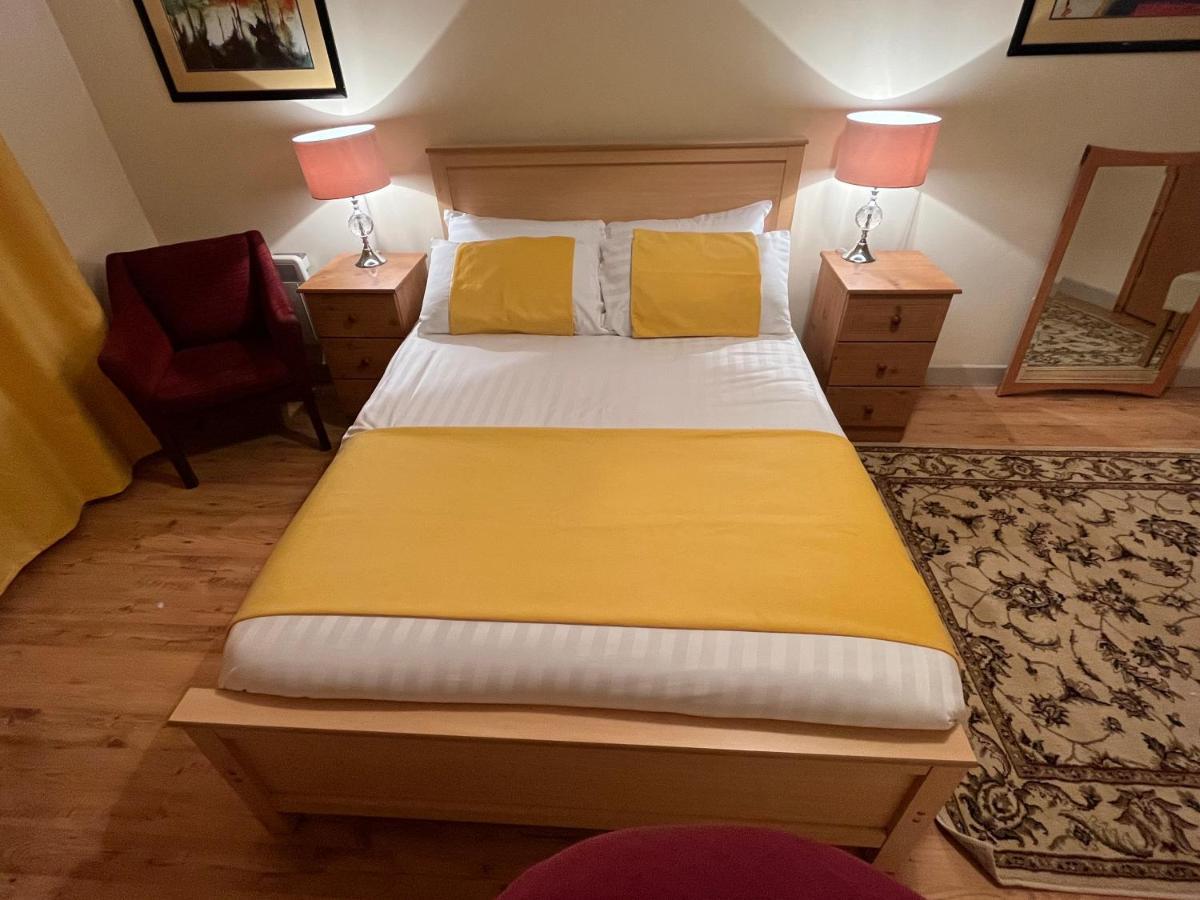Elegant Rooms And Suites In Knock Нок Екстер'єр фото