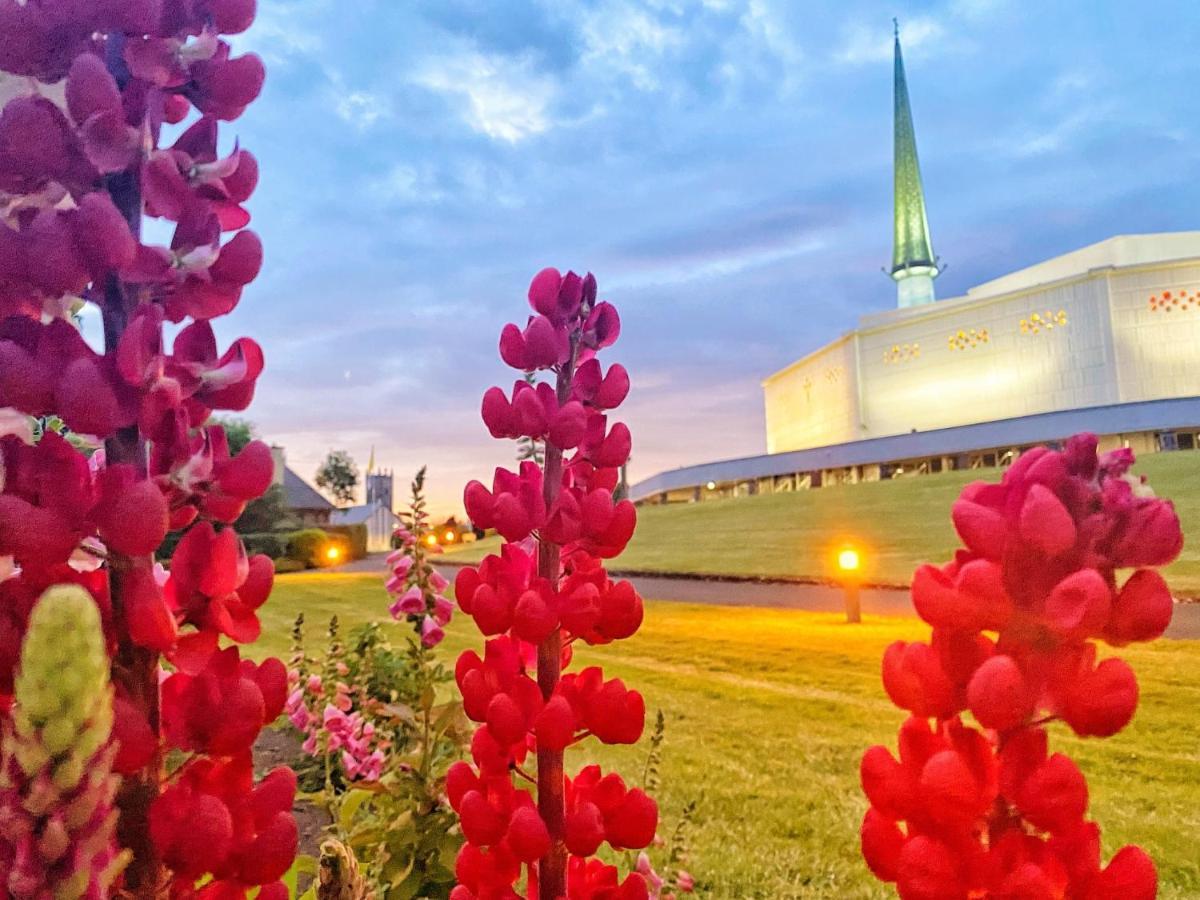 Elegant Rooms And Suites In Knock Нок Екстер'єр фото