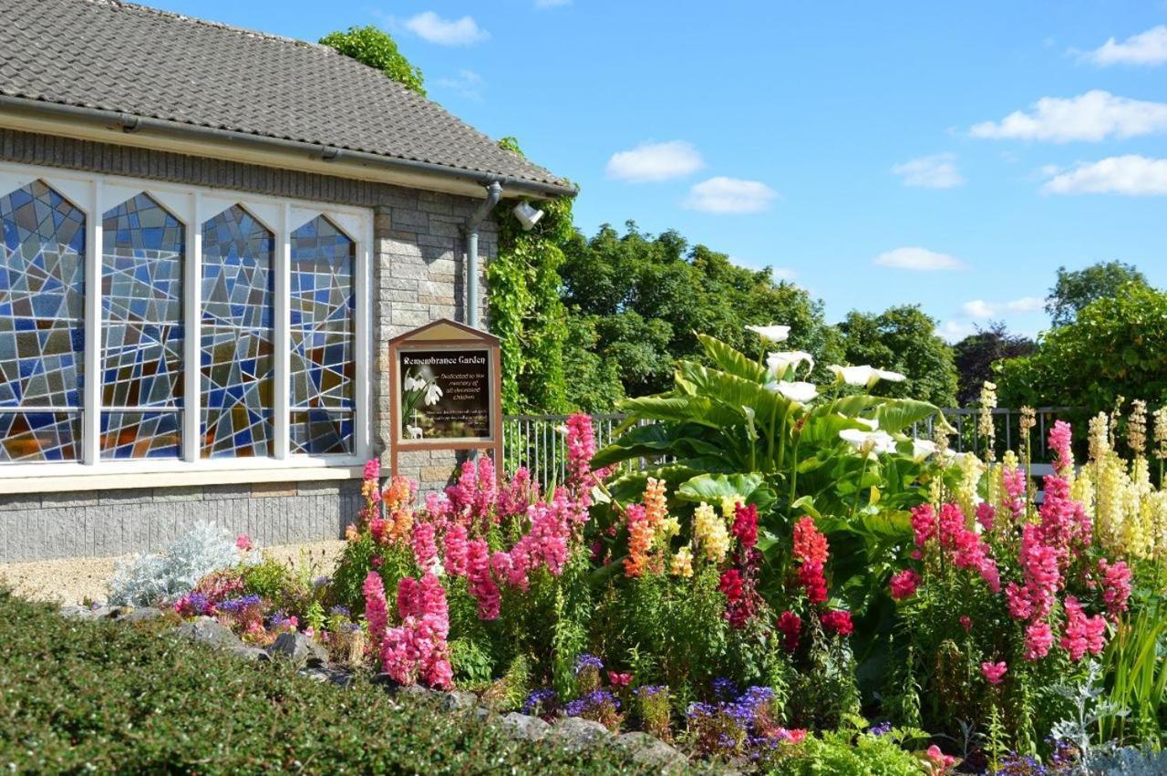 Elegant Rooms And Suites In Knock Нок Екстер'єр фото